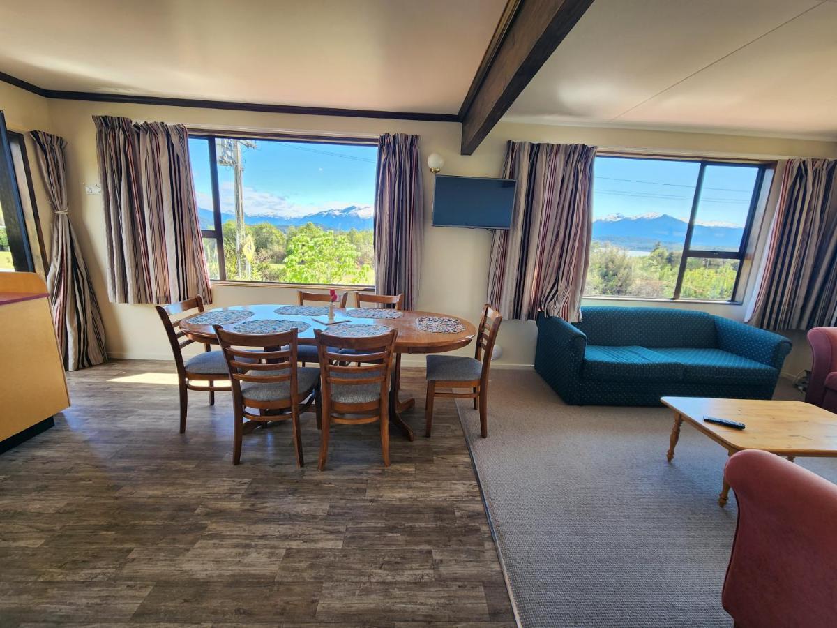 Manapouri Holiday Park Exterior photo