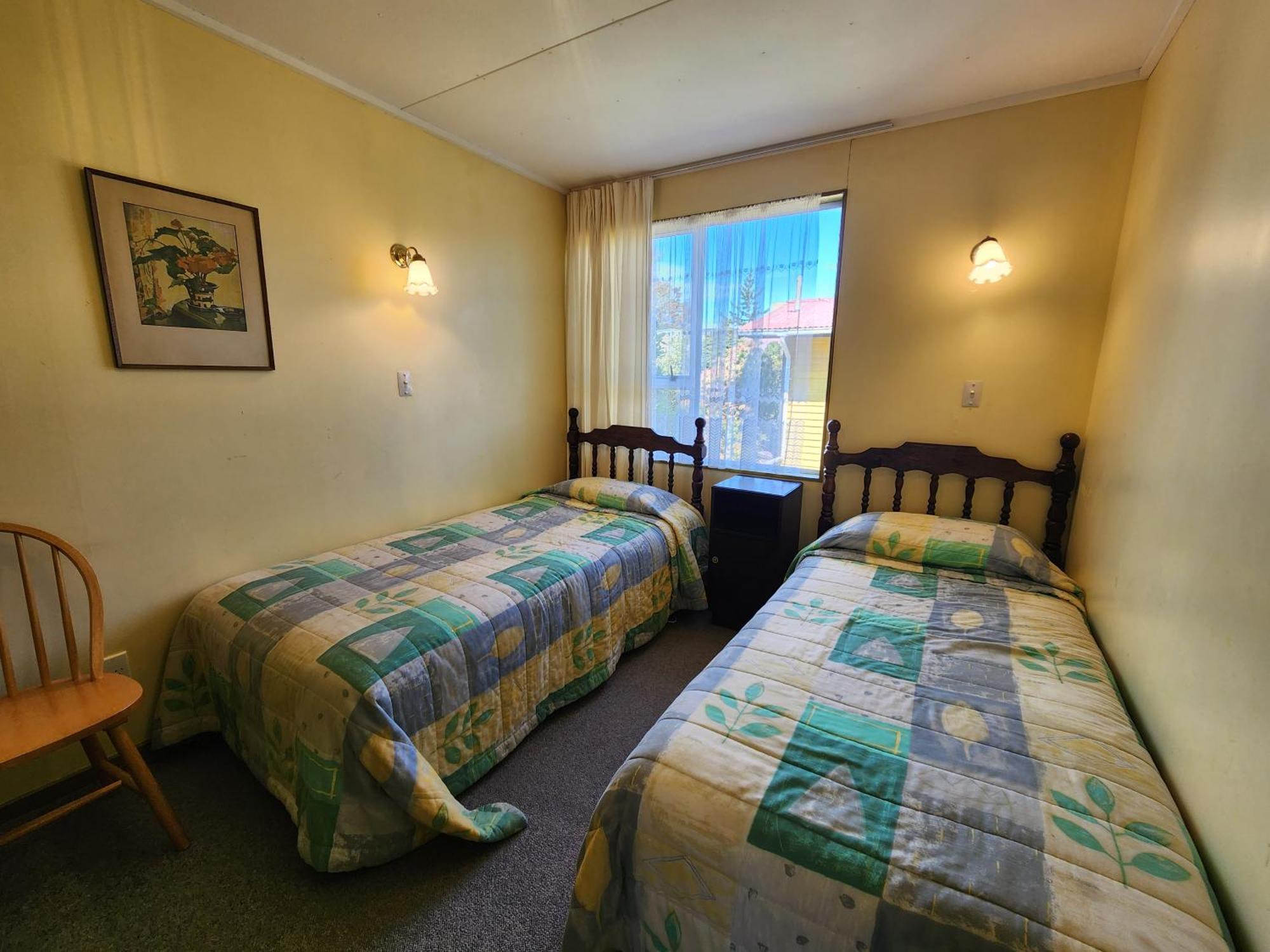 Manapouri Holiday Park Exterior photo